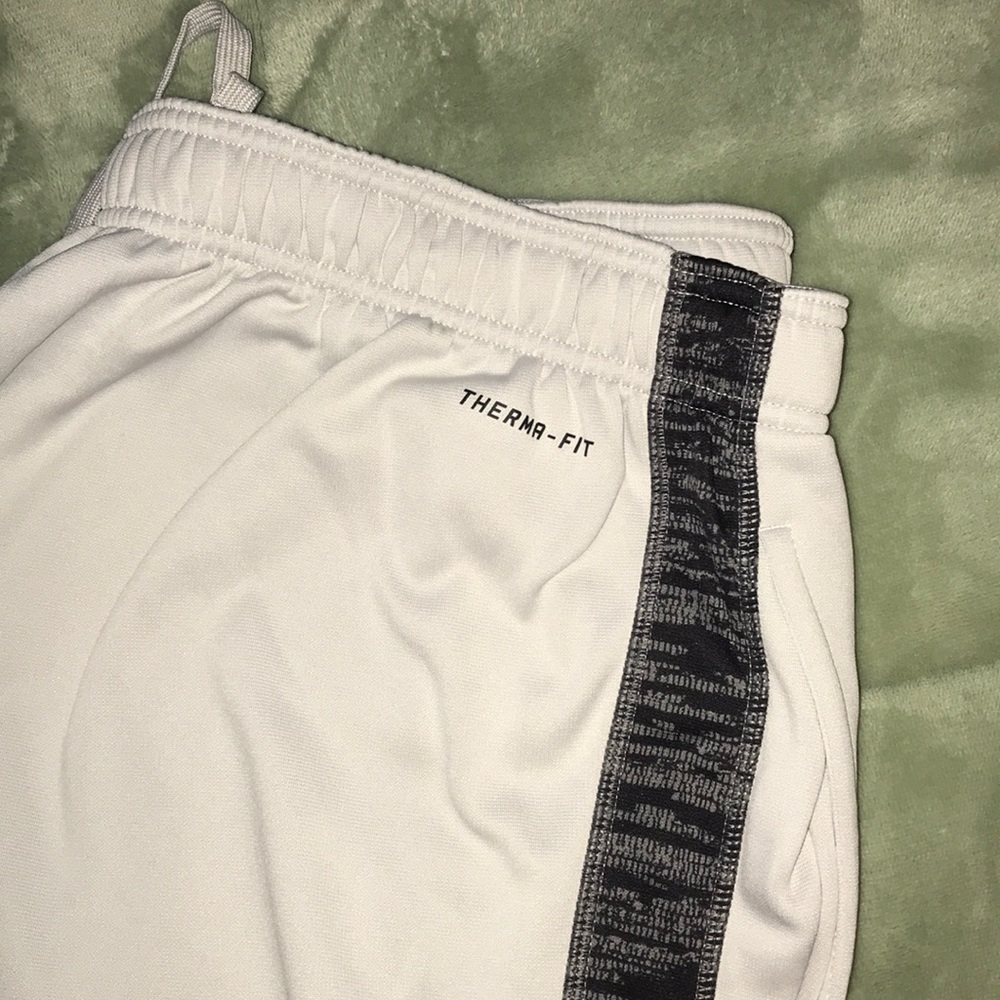 Nike thermafit sweats